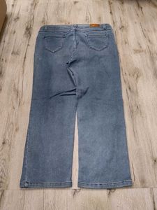 Ma5824 Thafio Light Wash Wide Leg Jeans waist 32 i