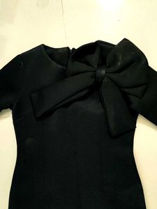 Elegant Black Bow dress