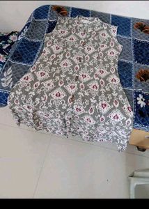 Sleeveless Kurta
