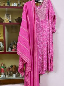 Vibrant Pink Bandhani Kurta Set with Dupatta