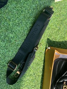LV NEW WAVE multi -POCHETTE In Black