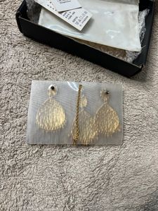 Zaveri Pearls Earrings &amp; Maangtikka Set(Brand New)