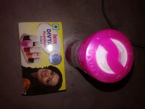 kumkum bindi and powder