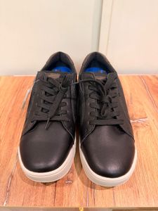 Stylish Black Leather Sneakers