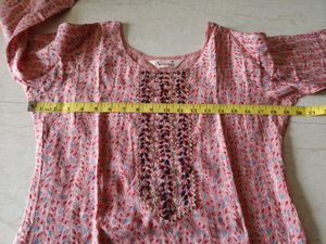 Embroidered Pink Kurta