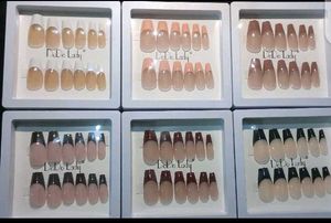 combo of press on nail &amp; bouqutes at 360 💅💐