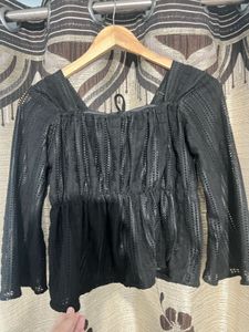 Chic Black Lace Cropped Top