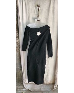 Chic Black Off-Shoulder Midi Dress
