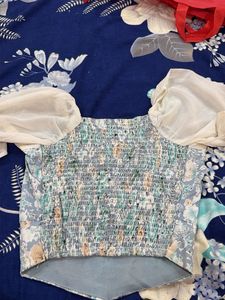 Stylish Blue Floral Print Top