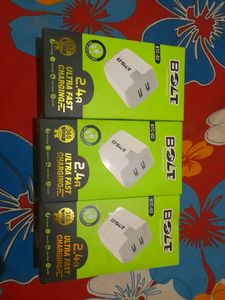 BOLT 2.4A ULTRA Adapter With 2 Cable Slot