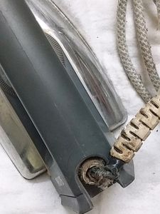 Philips Iron Non Working Very Light Weight