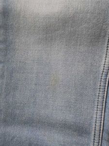 Light Wash blue torn Jeans