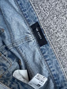 Light Wash Relaxed Fit Jeans