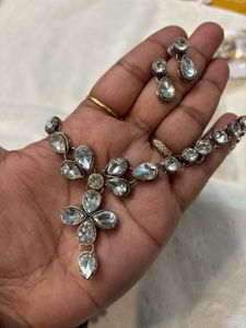 Sparkling Crystal Necklace &amp; Earring Set