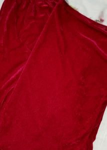 Magenta Leisure Wear Pyjamas In Velvet Fabric