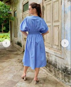 Elegant Blue Pleated Midi Dress