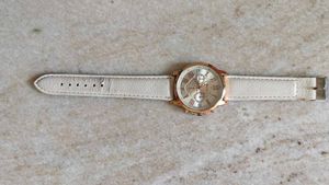 Elegant White Leather Strap Watch