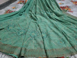 Beautiful Border with heavy design Saree i