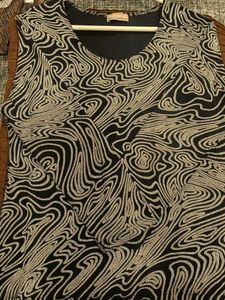 Unique Swirl Print Sleeveless Top