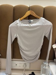 Chic Ruched Long Sleeve Top