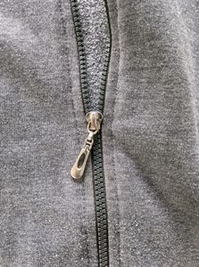 MISS15TEEN ZIPPER HOODIE