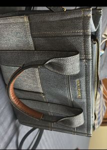 ON SALE !!!!Van huesen Stylish Denim Handbag