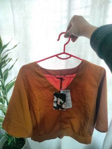 Stylish Blouson Crop Top