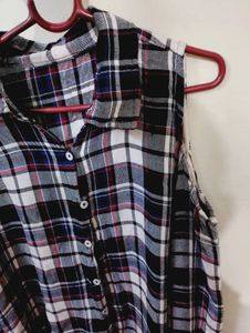 Cold Shoulder Plaid Top