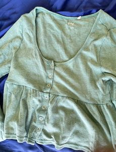 Long Sleeves Green Top