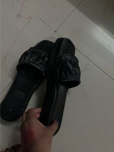 Allen solly flipflops heels not used much