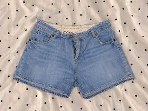 Cute Light Wash Denim Shorts