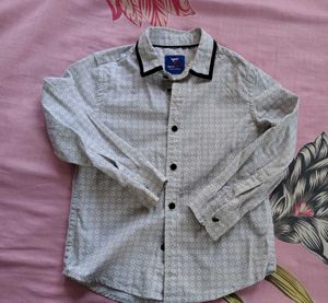 Adorable Penguin Print Button-Down Shirt