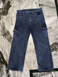 Stylish Dark Wash Cargo Jeans