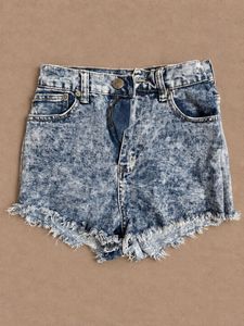 Acid Wash Frayed Denim Shorts | Say L fits XS-S