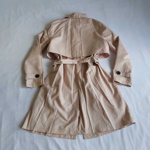 Imported  Baby pink Trench Coat 🎀🫧