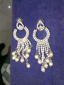 Stunning Dangle Earrings with Pearls