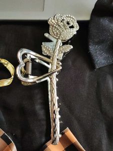 chose Hair Claw Clip accessories
