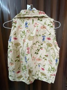 Zara Floral Print Sleeveless Blazer