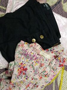 COMBO stylish Black Jeans and Floral Top