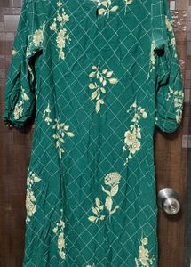 Elegant Green Floral Kurta