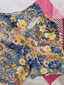One shoulder Floral Print top