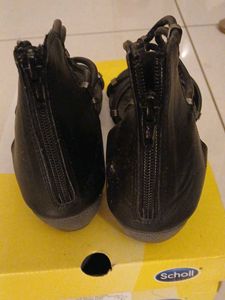 Mochi Stylish Black Gladiator Sandals
