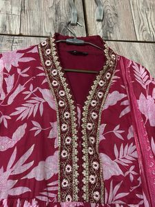 Beautiful Pink Floral Kurta Set