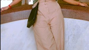 Relaxed Beige Trouser