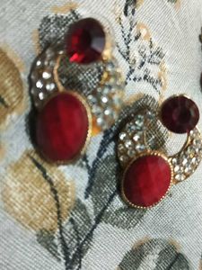 Stunning Jhumka Earrings with free bangles