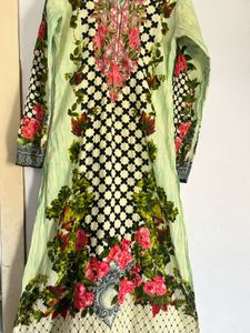 Pakistani Style Embroidered Kurta