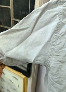 Lightweight Cropped Button-Up Shirt