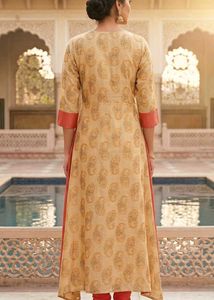 Elegant Paisley Print Kurta Set