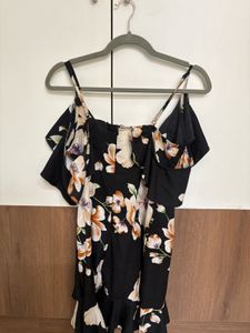 Floral Print Cold Shoulder Ruffle Dress