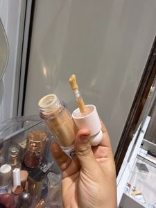 Rare Beauty Liquid Highlighter
